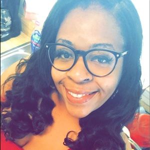 Meet your Posher, Paris